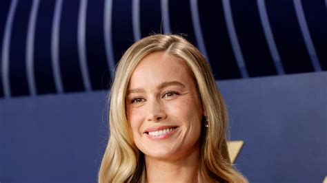 brie larson butt|Brie Larson flaunts fit physique, shocks fans with new look: ‘Don’t。